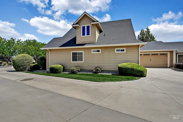 $494,900 | 641 South Archstone Way, Boise, ID 83709