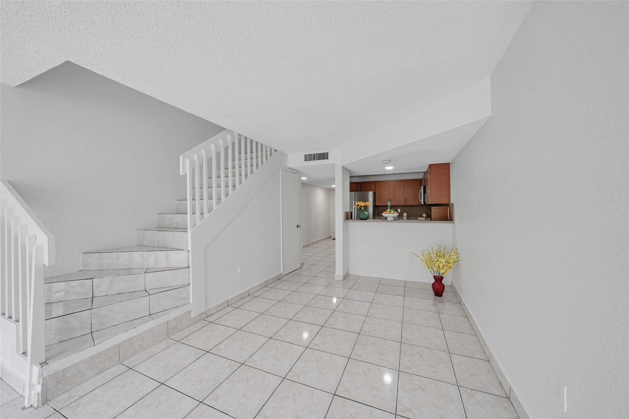 230 West 68th Street, Unit 208 Hialeah, FL 33014 - Photo 12 of 23