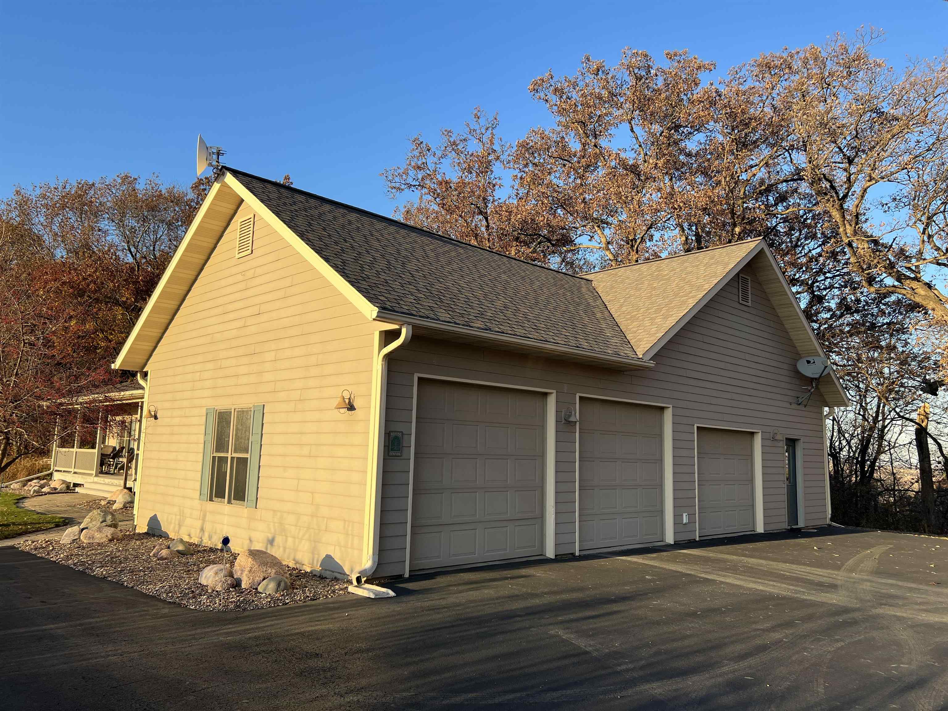 4707 South Elmoville Road Stockton, IL 61085 - Photo 2 of 43 a view of a house with a garage