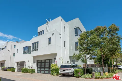 $5,399,000 | 5926 Firefly Place, Los Angeles, CA 90094