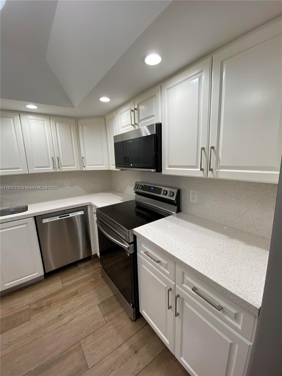 16500 Golf Club Road, Unit 306 Weston, FL 33326 - Photo 18 of 45 Gallery Image 18