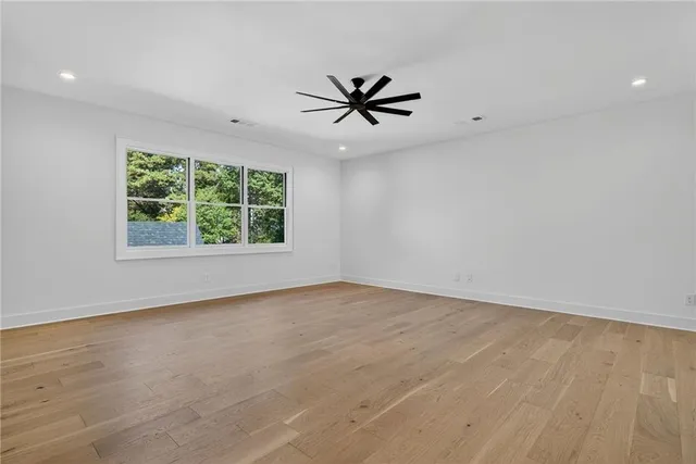 a close view of sink and tap