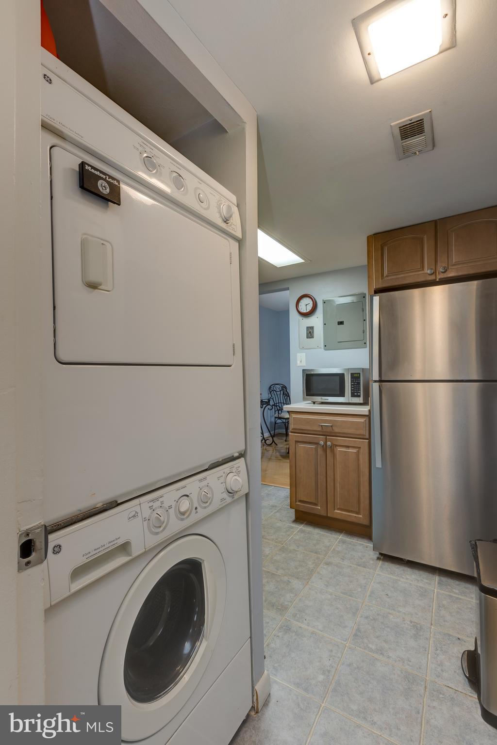1427 Northgate Square, Unit 2A Reston, VA 20190 - Photo 23 of 50 In-Unit Laundry