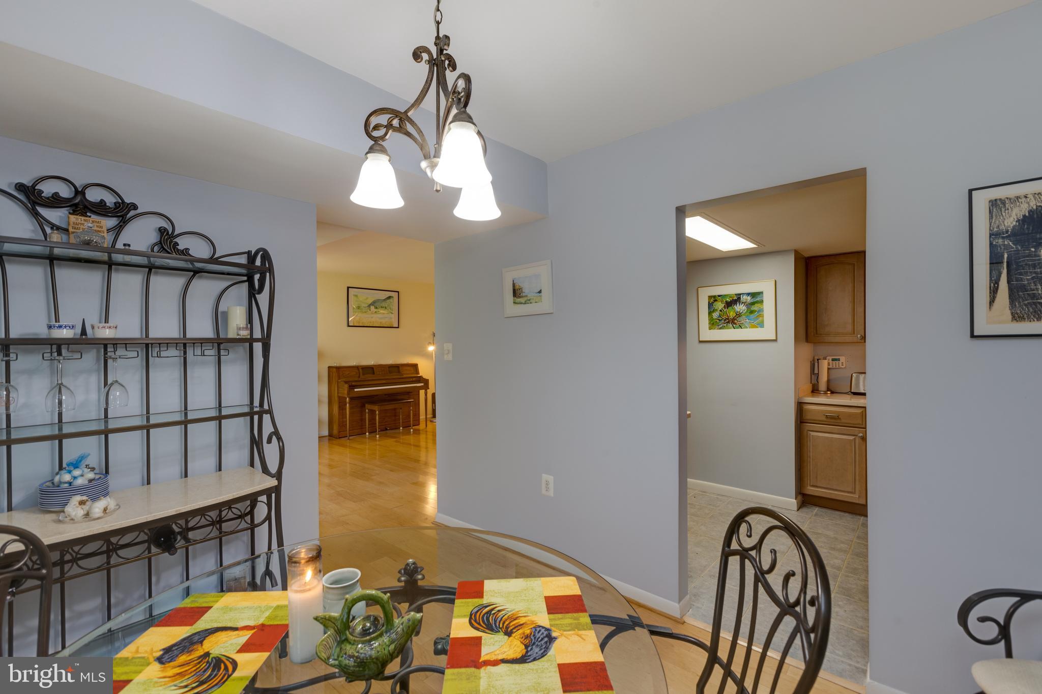 1427 Northgate Square, Unit 2A Reston, VA 20190 - Photo 7 of 50 Dining Room