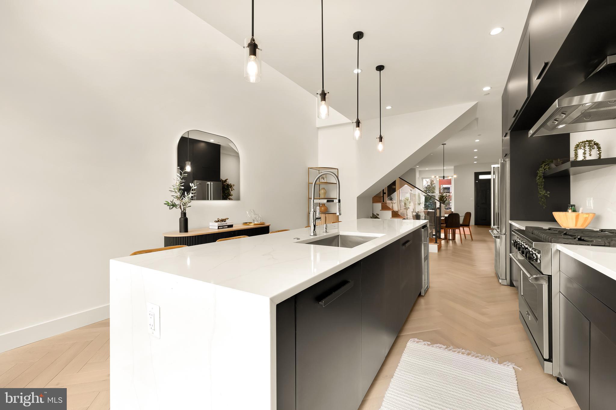 46 R Street Northwest Washington, DC 20001 - Photo 13 of 56