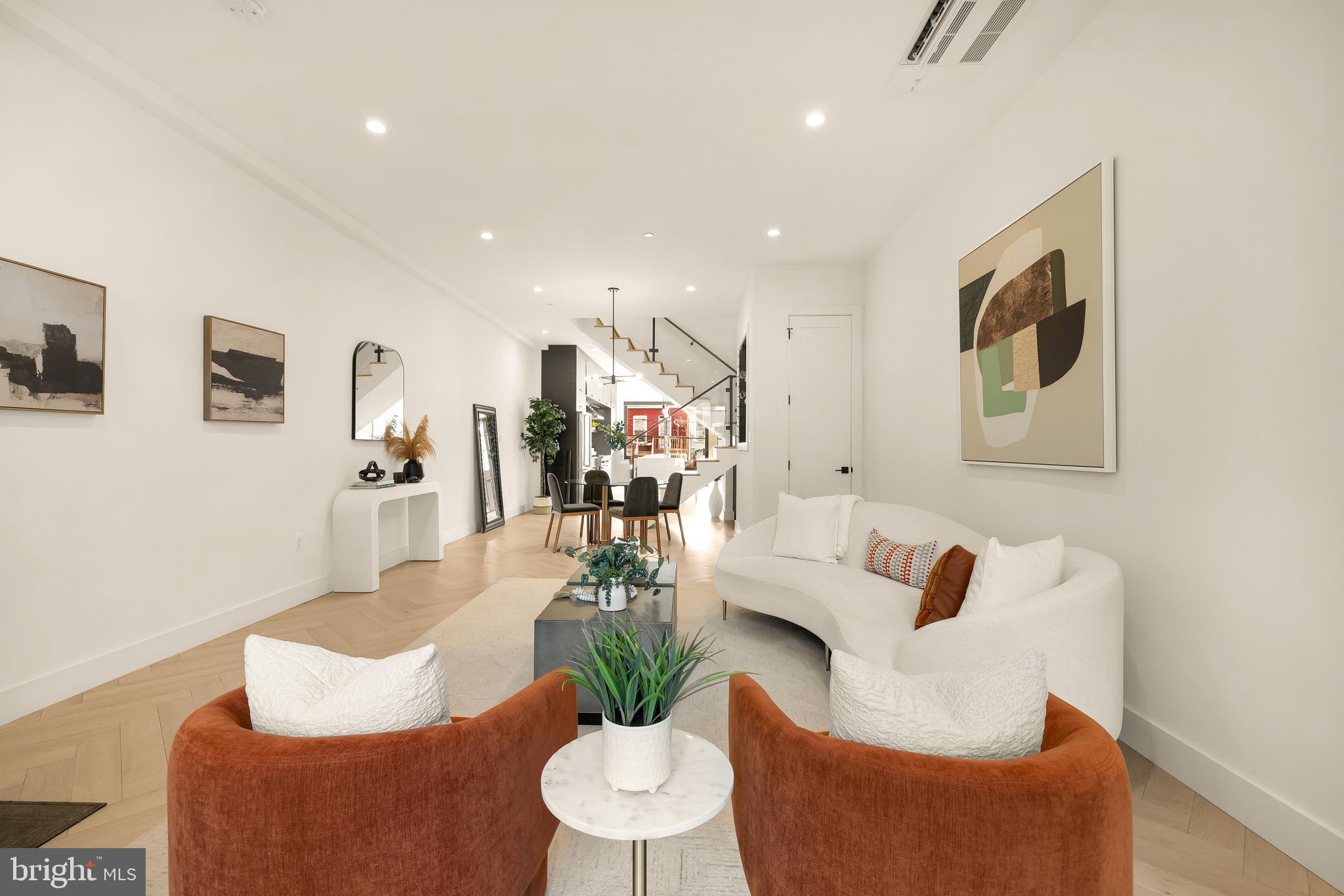 46 R Street Northwest Washington, DC 20001 - Photo 4 of 56