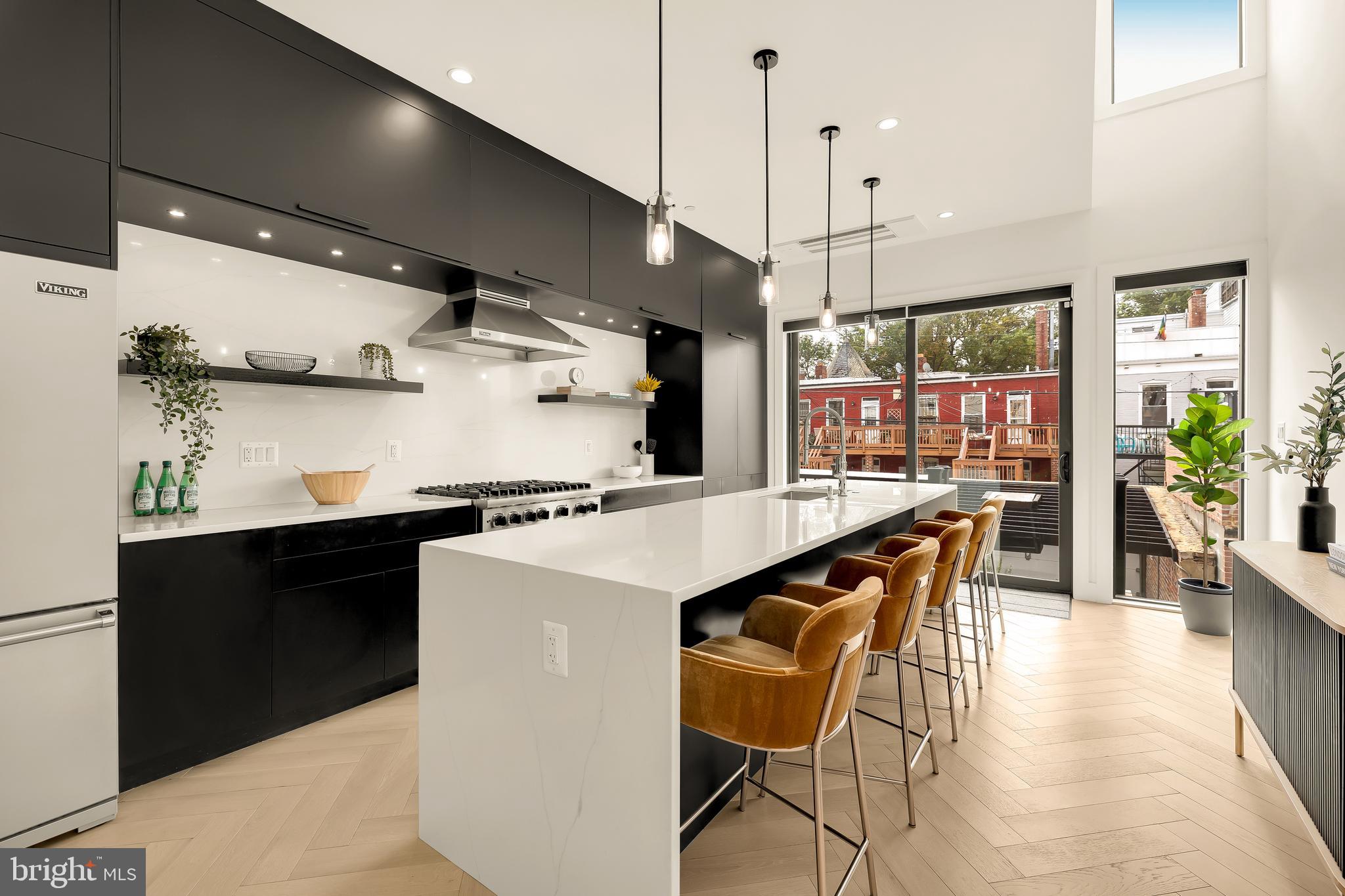 46 R Street Northwest Washington, DC 20001 - Photo 10 of 56