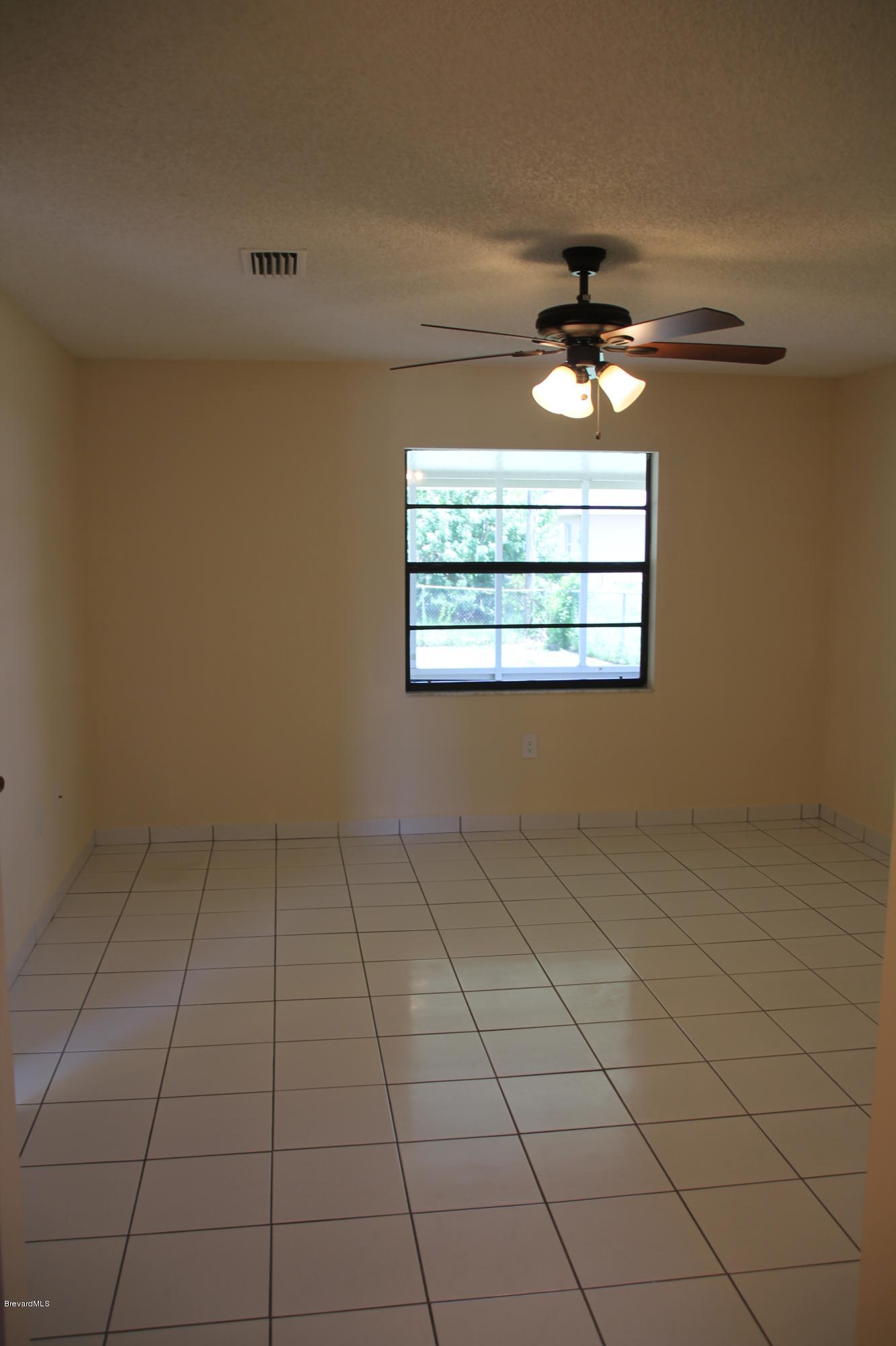 667 Degroodt Road Southwest Palm Bay, FL 32908 - Photo 9 of 15 degroodt 045