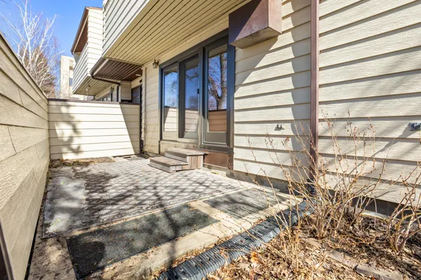 $167,000 | 812 10th Street South, Unit B9, Fargo, ND 58103