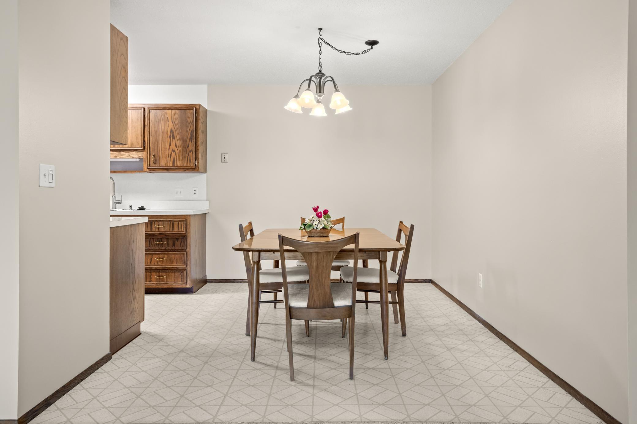 812 10th Street South, Unit B9 Fargo, ND 58103 - Photo 8 of 31