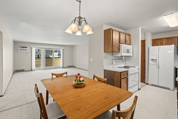 $167,000 | 812 10th Street South, Unit B9, Fargo, ND 58103