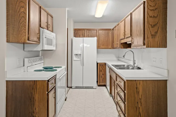 $167,000 | 812 10th Street South, Unit B9, Fargo, ND 58103
