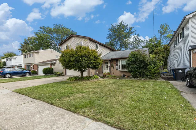 $254,900 | 535 South Hubbard Street, Westland, MI 48186