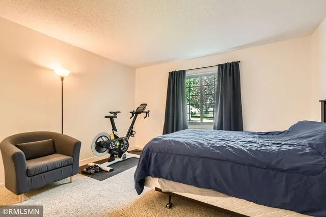 $174,900 | 3557 Blue Jay Way, Unit 102, Eagan, MN 55123