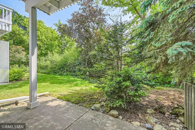 $172,000 | 3557 Blue Jay Way, Unit 102, Eagan, MN 55123