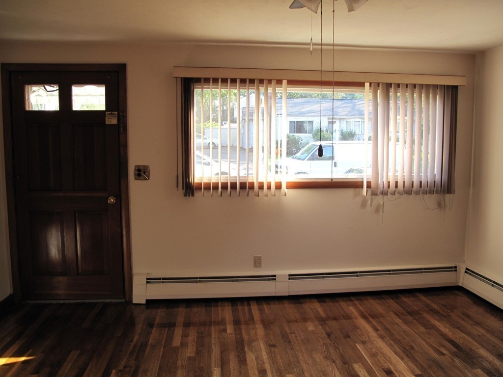 38 Woodlawn Road Randolph, MA 02368 - Photo 8 of 23 Gallery Image 8