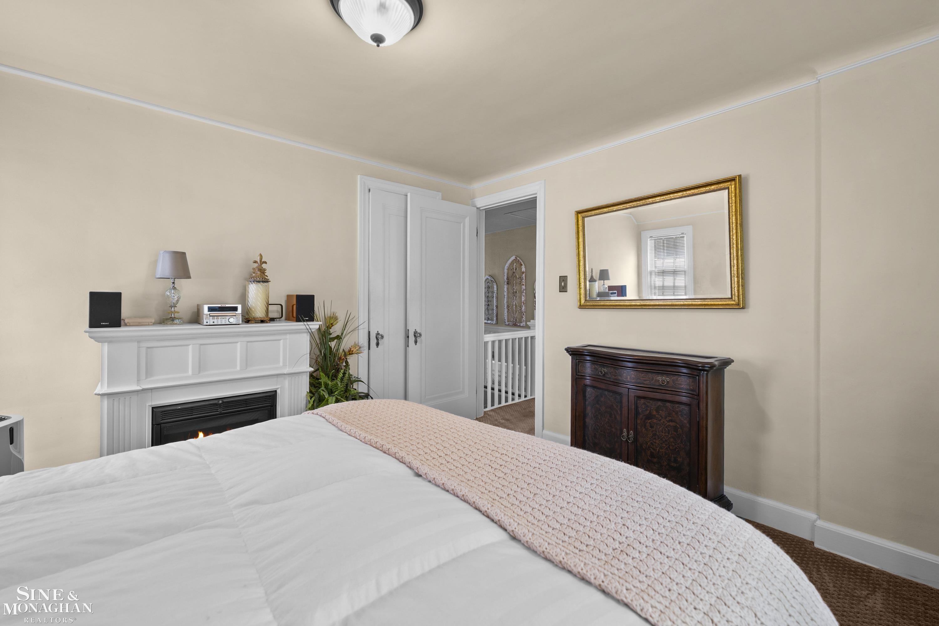 245 Ridgemont Road Grosse Pointe, MI 48236 - Photo 20 of 46 50216054-7d2b9ebd-114a-4f88-b23f-21dc54492065.JPG