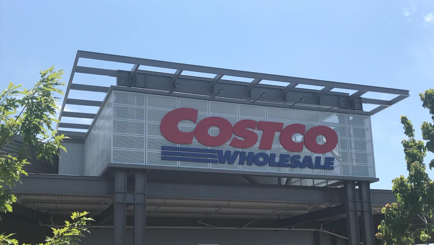 6039 Raleigh Road San Jose, CA 95123 - Photo 39 of 40 a close up of a sign