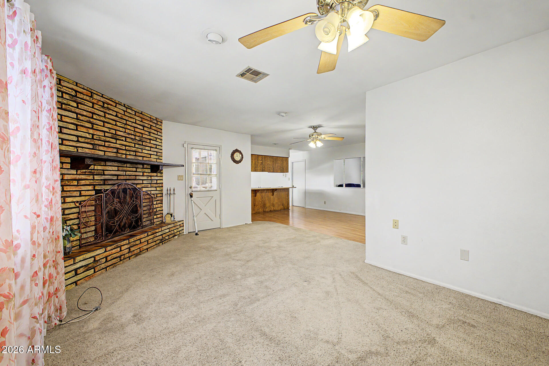 3753 West Dalphin Road Phoenix, AZ 85051 - Photo 11 of 35
