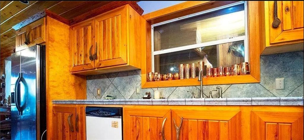 13255 Highway 441 Okeechobee, FL 34974 - Photo 12 of 29 a view of a door and front door