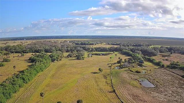 a view of a outdoor space