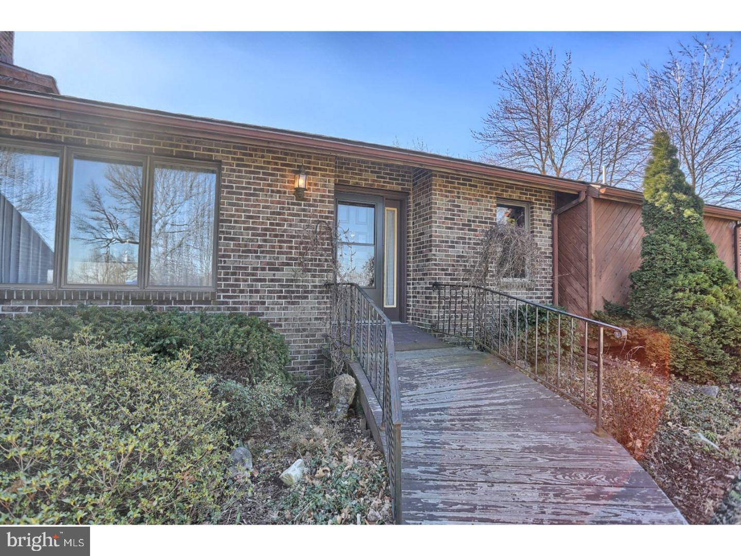 251 Hartman Road Reading, PA 19606 - Photo 3 of 25