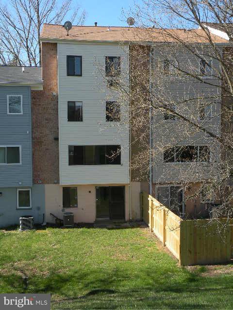 9383 Indian Camp Road Columbia, MD 21045 - Photo 3 of 25 Exterior (Rear)