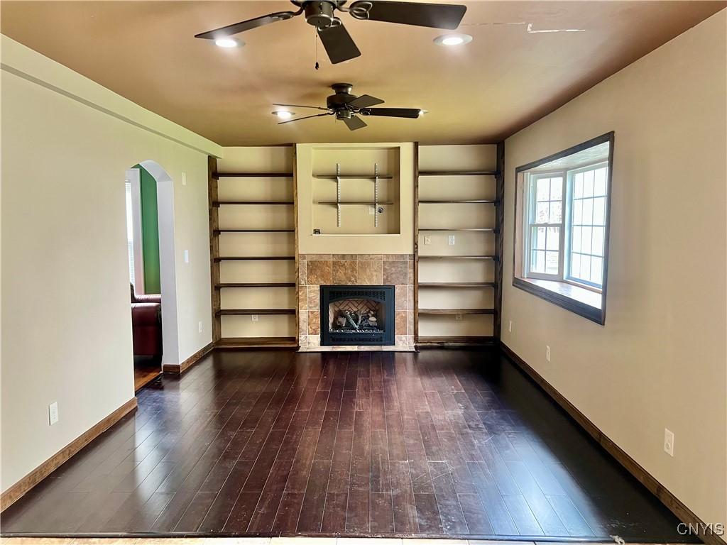 112 Newcastle Road Geddes, NY 13219 - Photo 10 of 19 Family Room