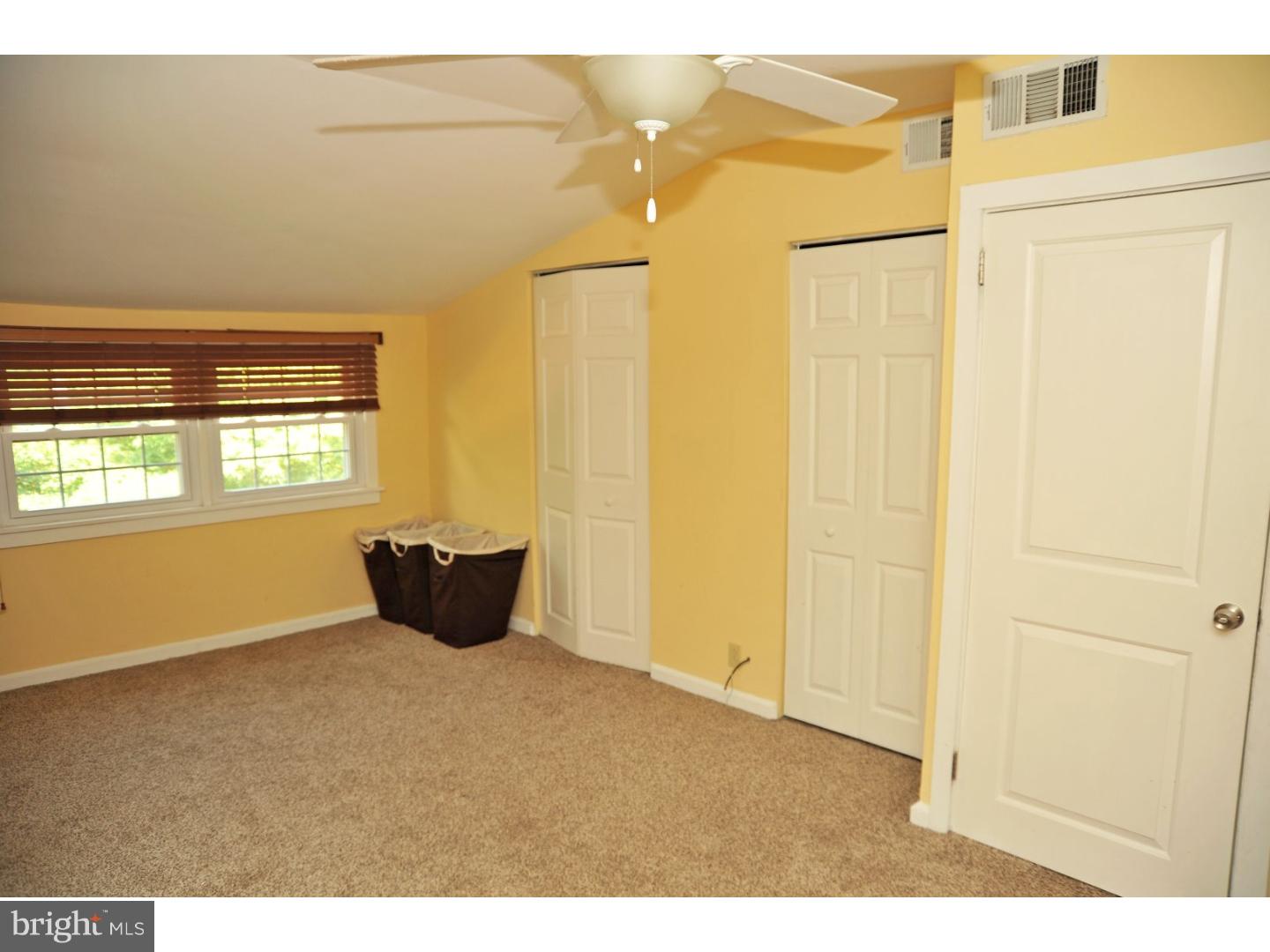 855 East Cathedral Road Philadelphia, PA 19128 - Photo 8 of 19 Master Bathroom