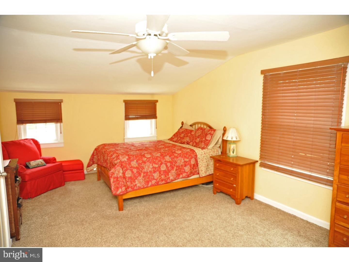 855 East Cathedral Road Philadelphia, PA 19128 - Photo 9 of 19 Bedroom - Main