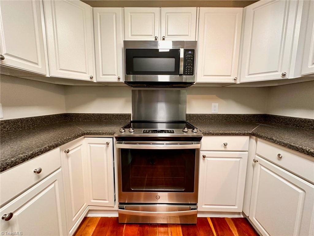 2202 Pleasant Ridge Road Greensboro, NC 27410 - Photo 8 of 50 Gallery Image 8