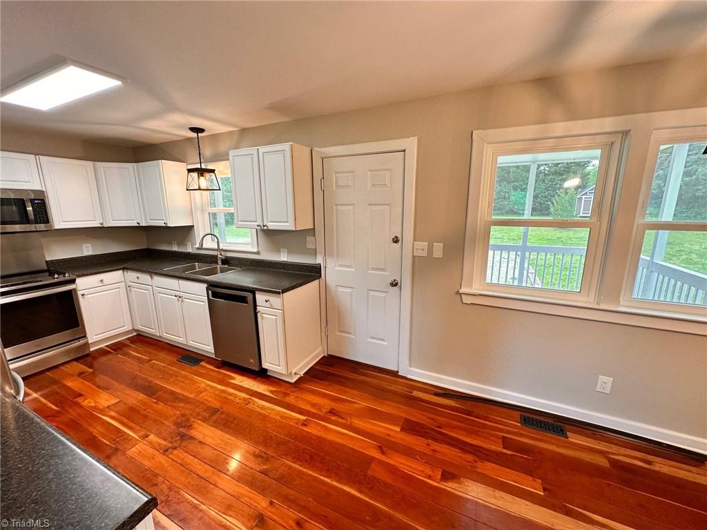 2202 Pleasant Ridge Road Greensboro, NC 27410 - Photo 9 of 50 Gallery Image 9