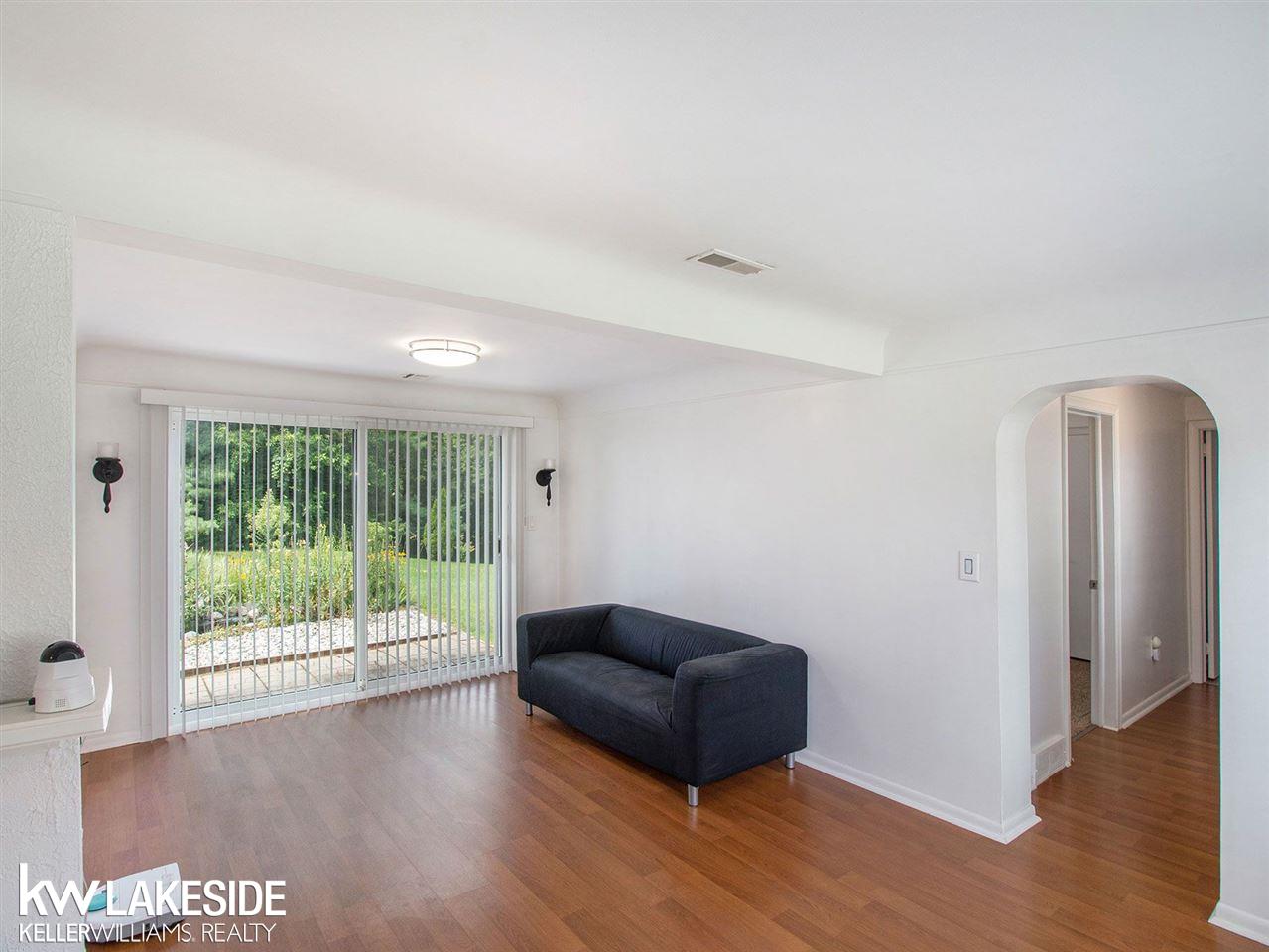 792 Hemingway Road Lake Orion, MI 48362 - Photo 8 of 28