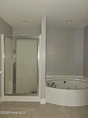 $1,600 | 2920 Jessica Drive, Unit B, Winterville, NC 28590