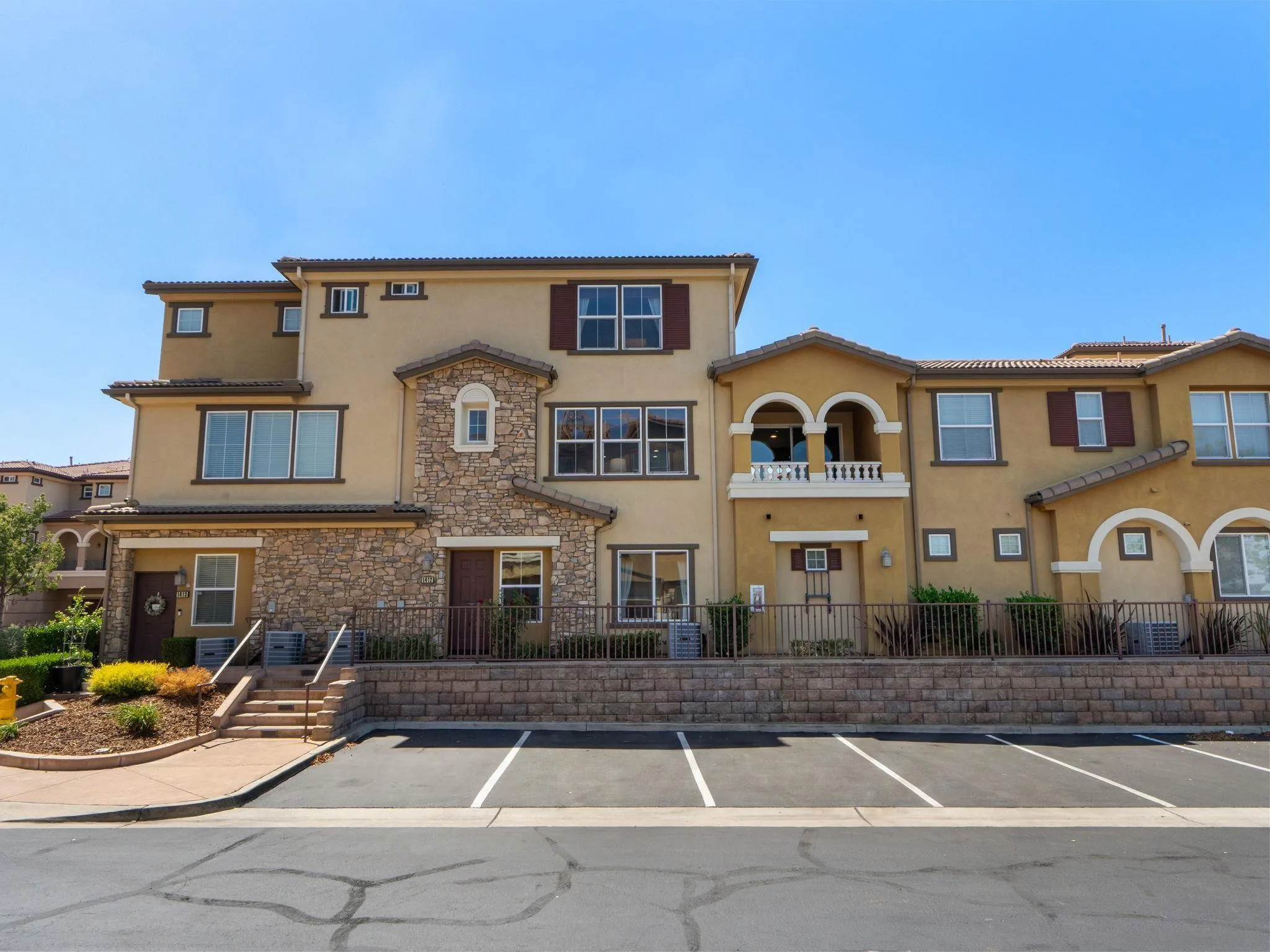 1412 Calabria Street Santee, CA 92071 - Photo 9 of 72