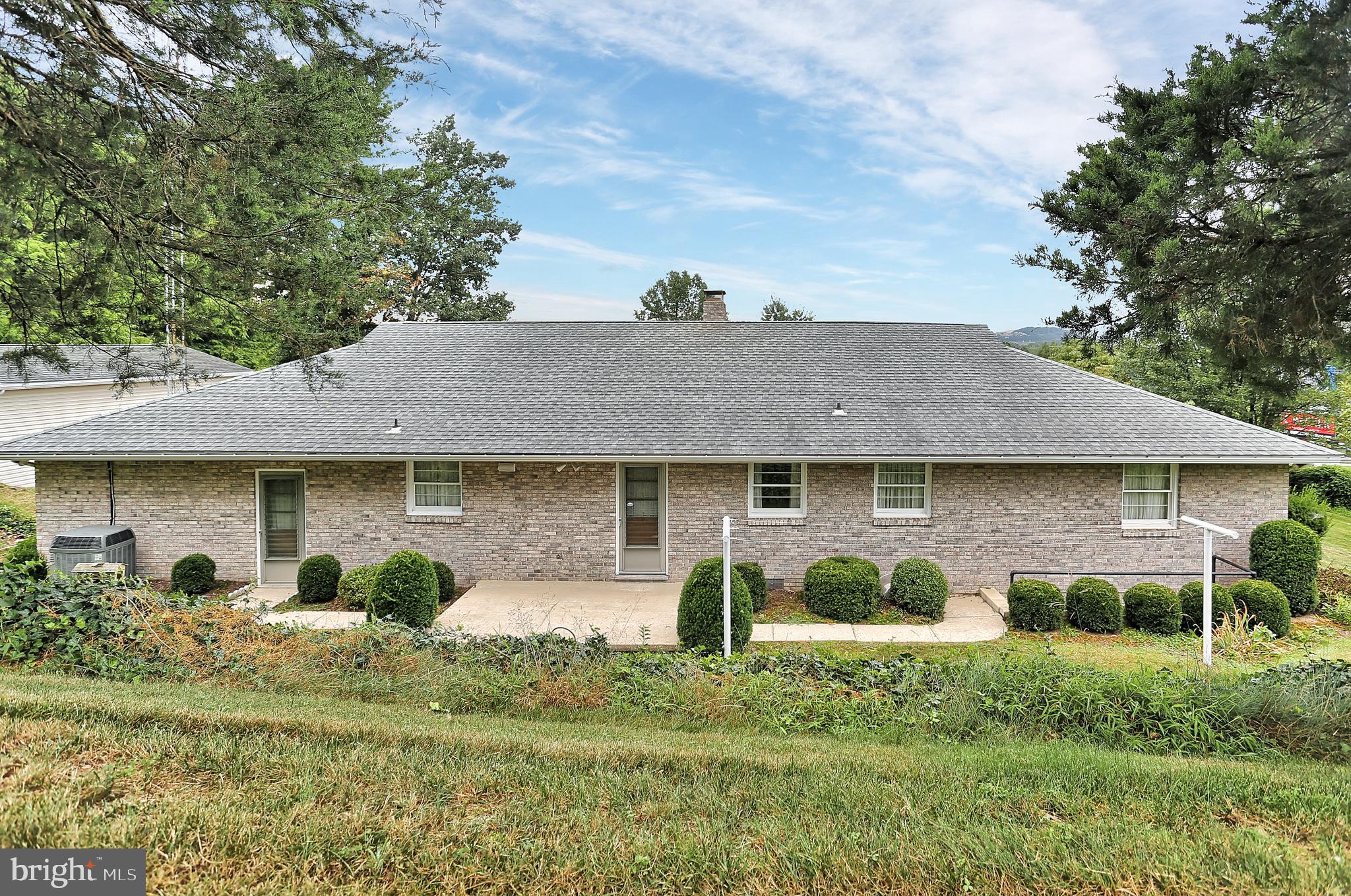 5682 York Road Spring Grove, PA 17362 - Photo 3 of 38