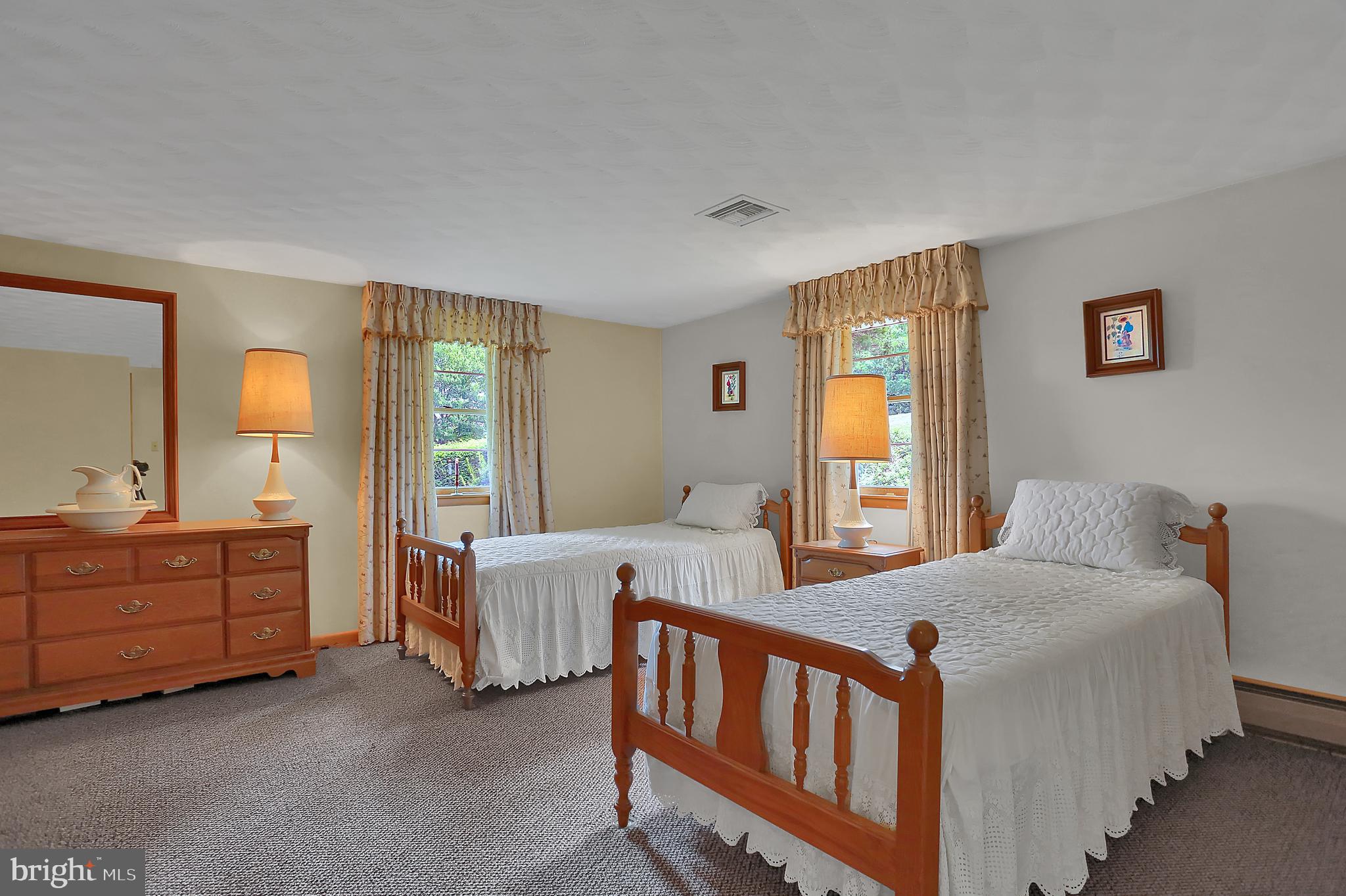 5682 York Road Spring Grove, PA 17362 - Photo 22 of 38