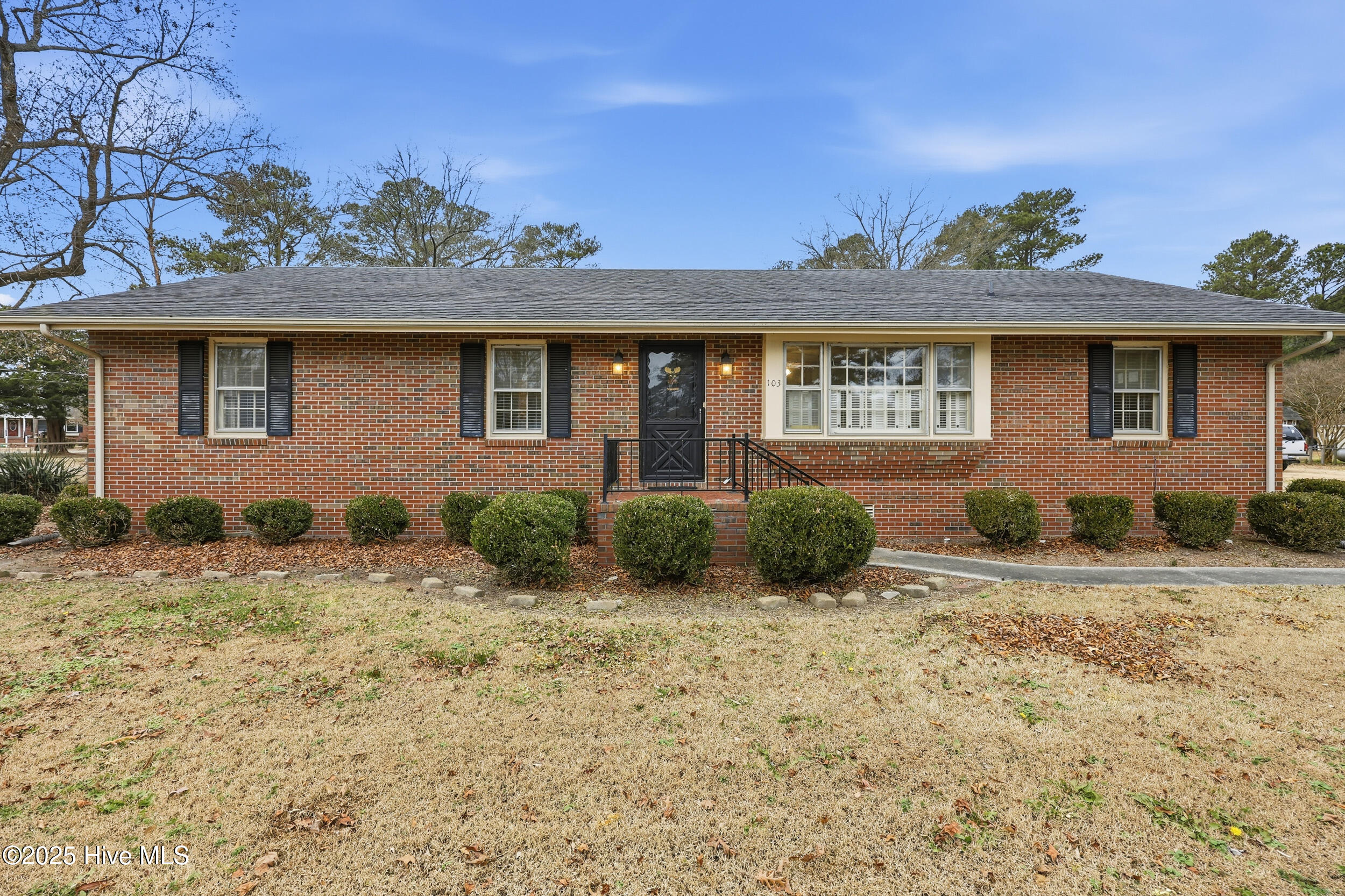 103 Cartwright Road Elizabeth City, NC 27909 - Photo 1 of 3 _39A5563
