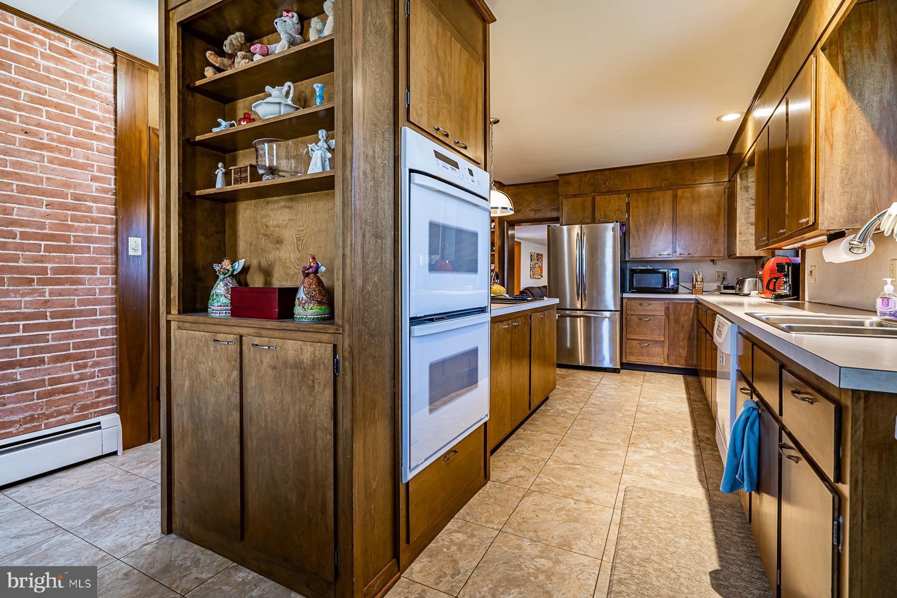 36 Elroy Road Souderton, PA 18964 - Photo 16 of 44 Kitchen
