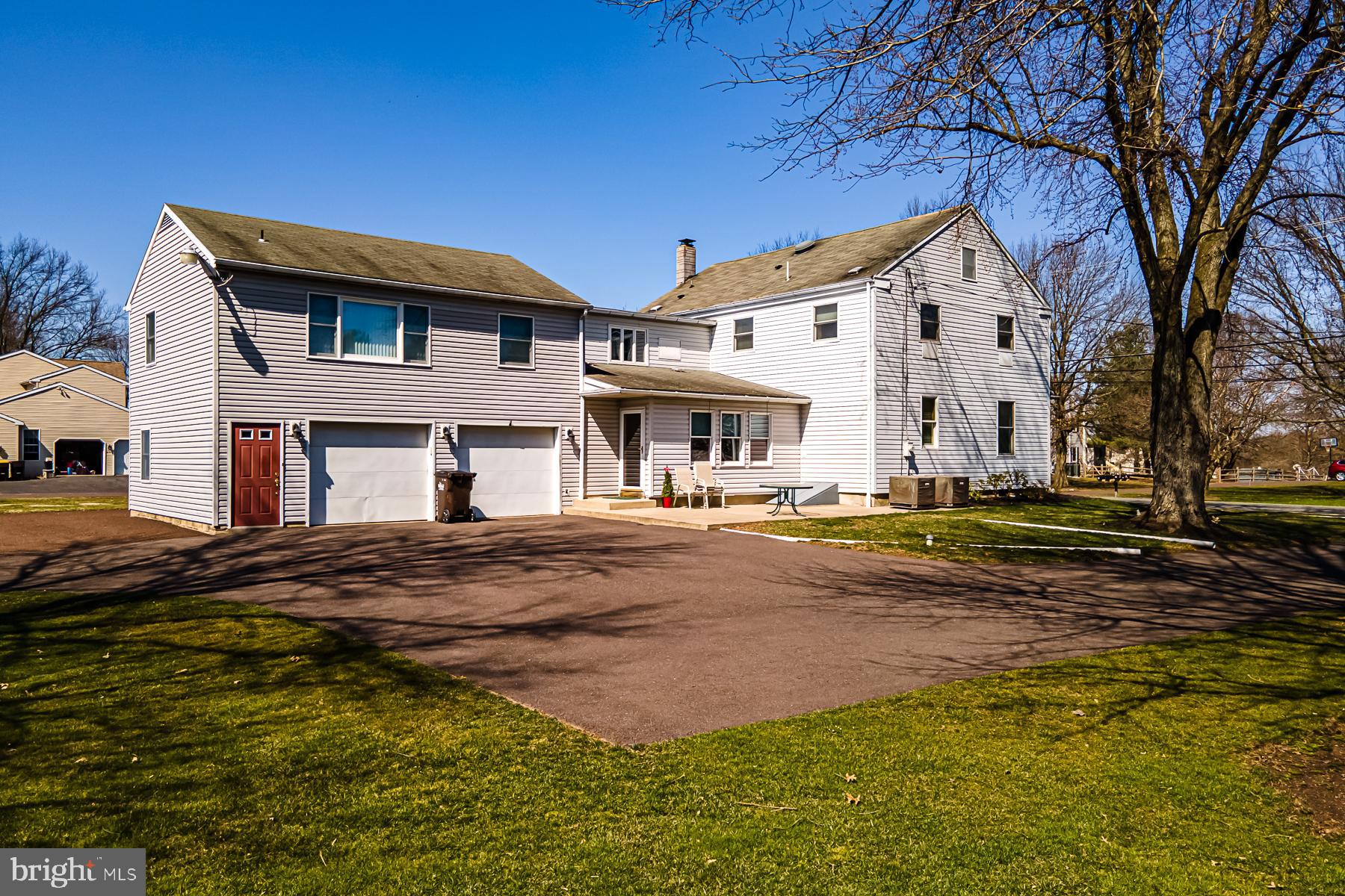 36 Elroy Road Souderton, PA 18964 - Photo 3 of 44 Side View
