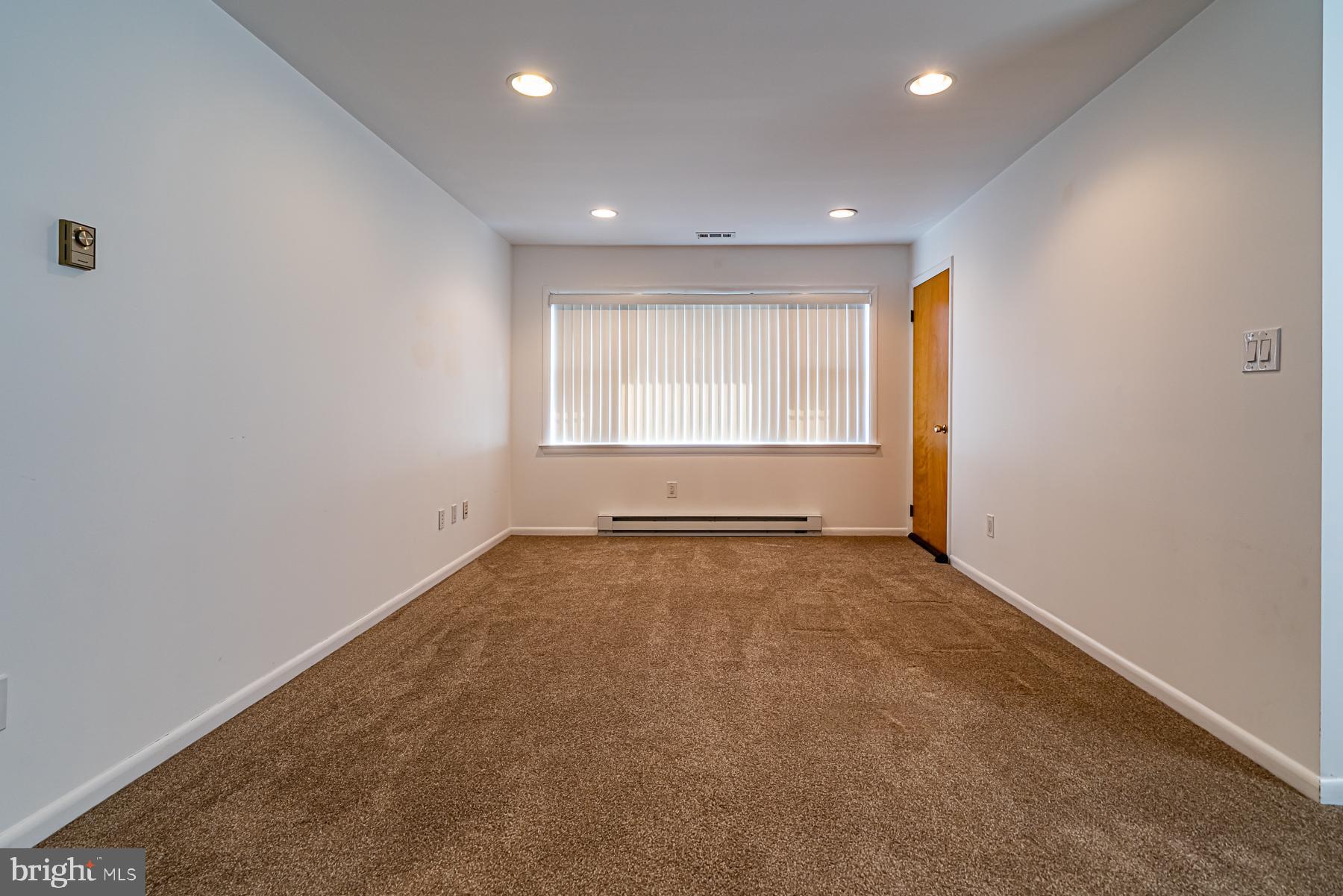 36 Elroy Road Souderton, PA 18964 - Photo 38 of 44 Apt Living Room