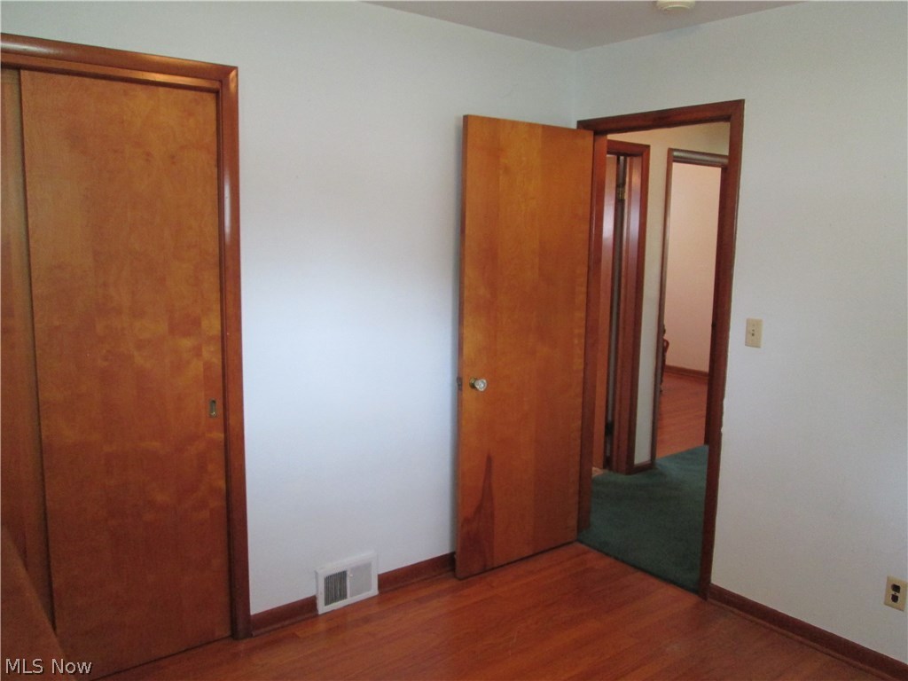 1329 Root Road Lorain, OH 44052 - Photo 22 of 26