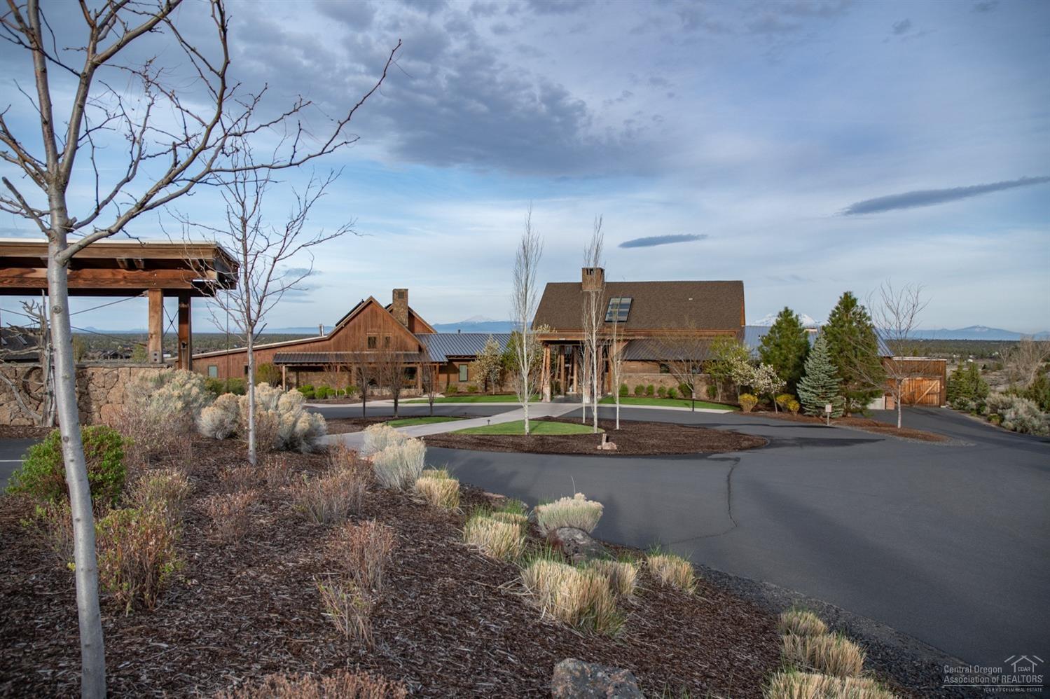 16145 South W Brasada Ranch Road Powell Butte, OR 97753 - Photo 16 of 25 Golf Clubhouse, Range Restaurant for mem