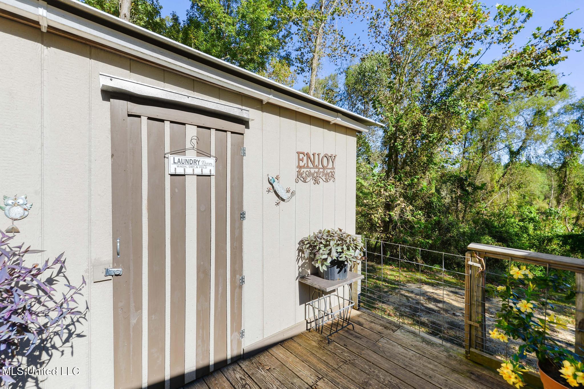 104 Hicks Camp Road McLain, MS 39456 - Photo 17 of 31 017