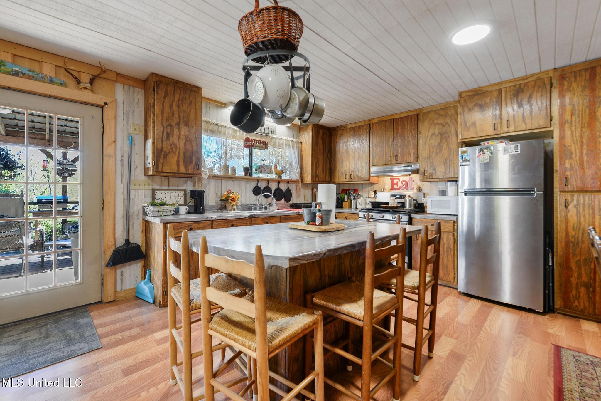104 Hicks Camp Road McLain, MS 39456 - Photo 8 of 31 008