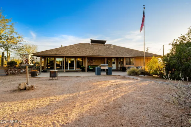 $875,000 | 5130 East Superstition Boulevard, Apache Junction, AZ 85119