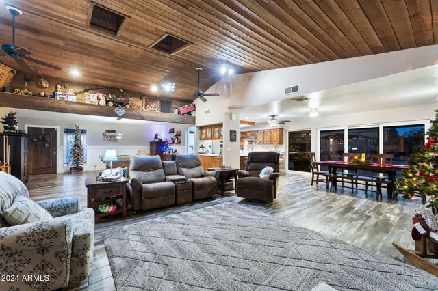 $875,000 | 5130 East Superstition Boulevard, Apache Junction, AZ 85119