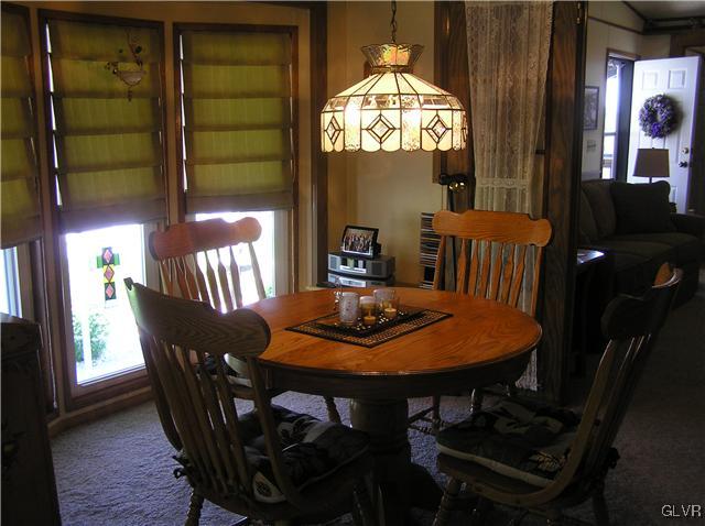 21 Ritz Craft Street Walnutport, PA 18088 - Photo 4 of 22 Gallery Image 4