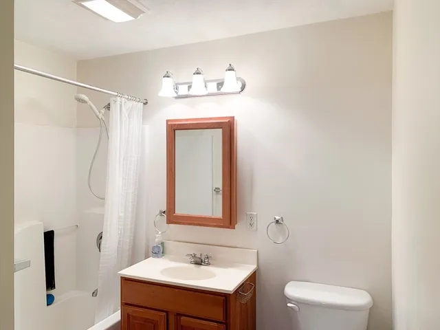 $1,550 | 25 Greenleaves Drive, Unit 508, Amherst, MA 01002