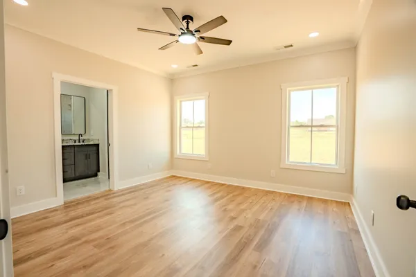 $379,500 | 161 Bear Drive, Loretto, TN 38469